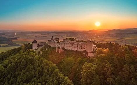 Zřícenina hradu Starý Jičín